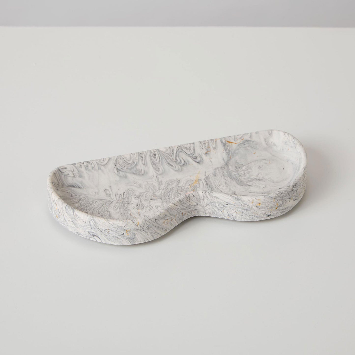 Jesmonite glasses tray in white