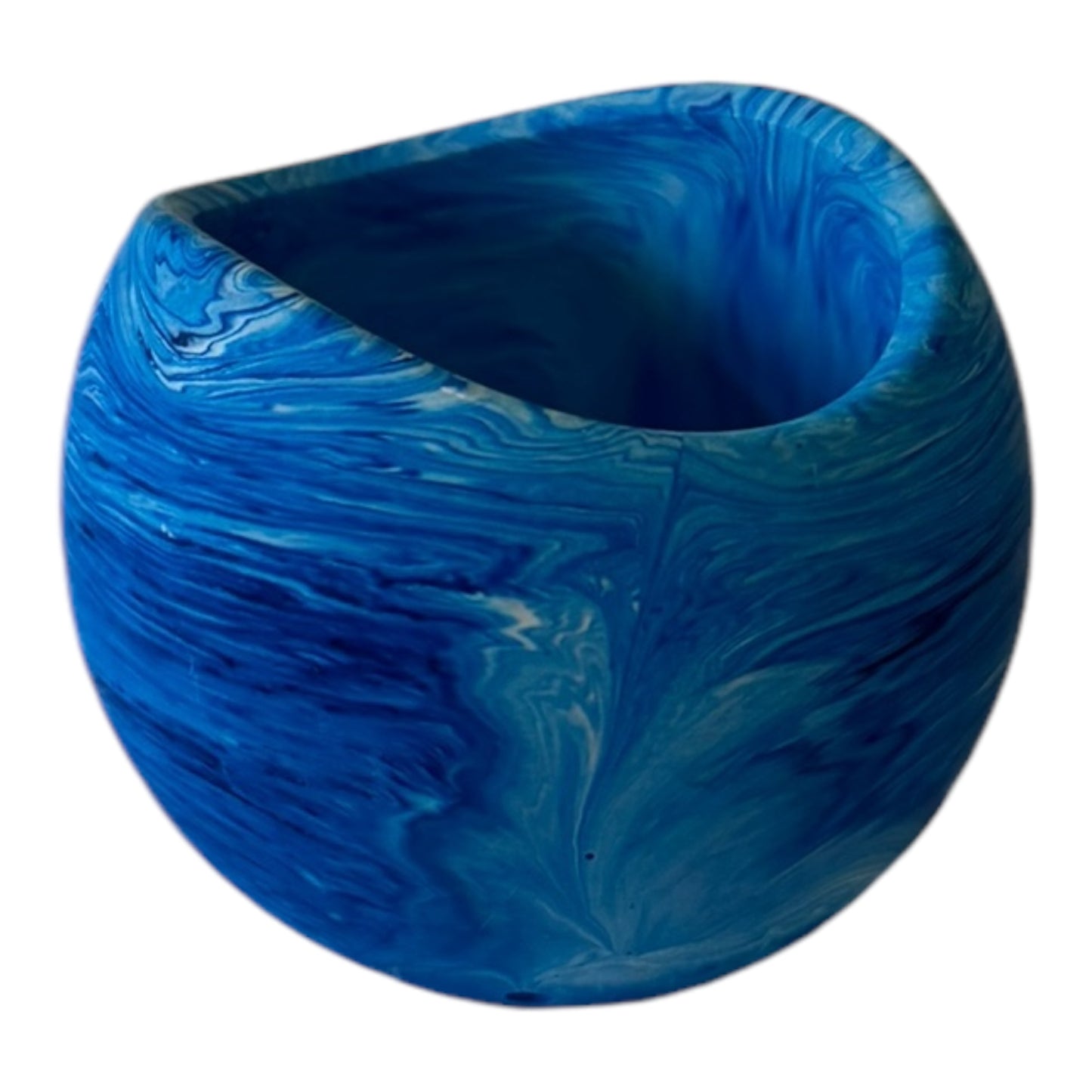 Curved Bowl