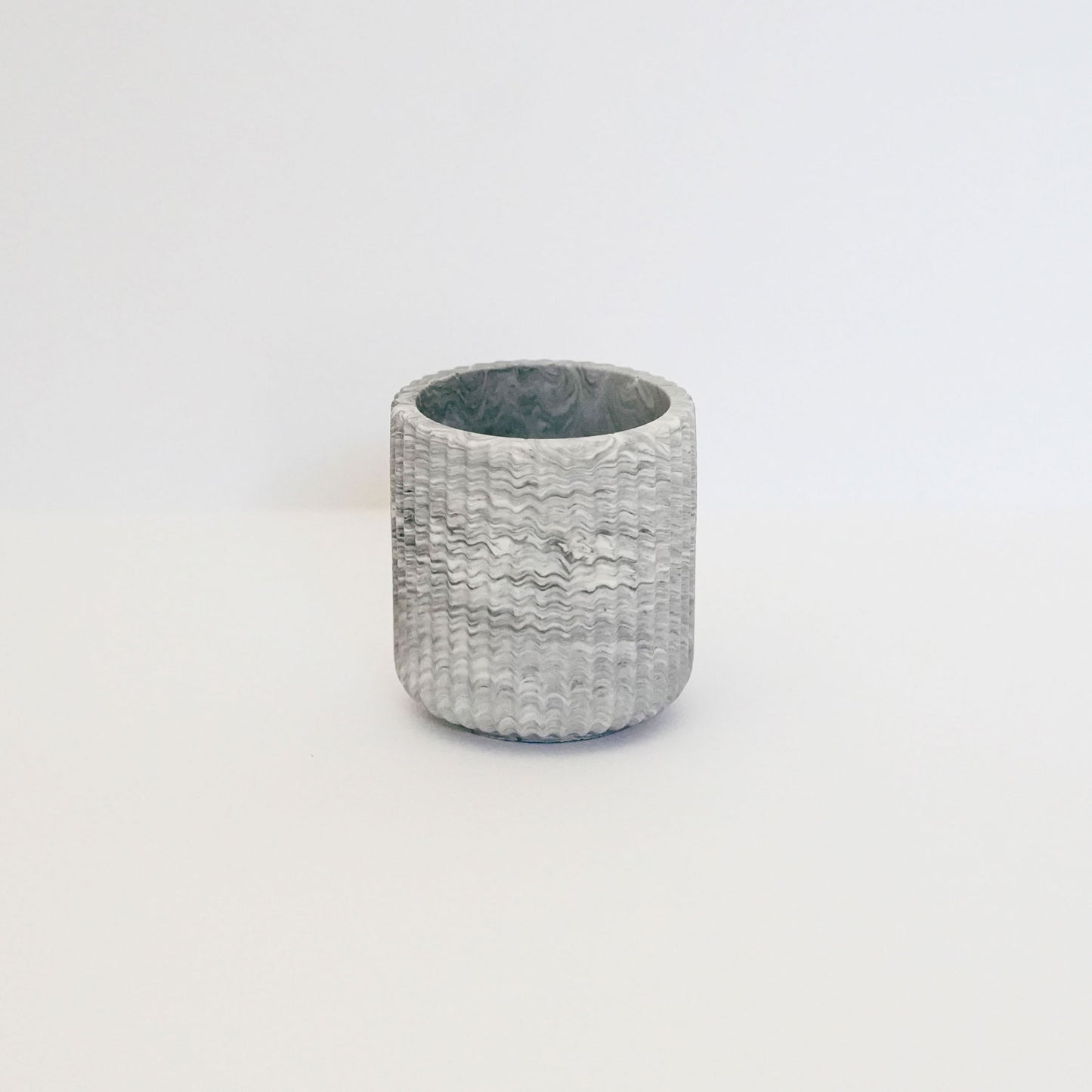 Ridged Pot