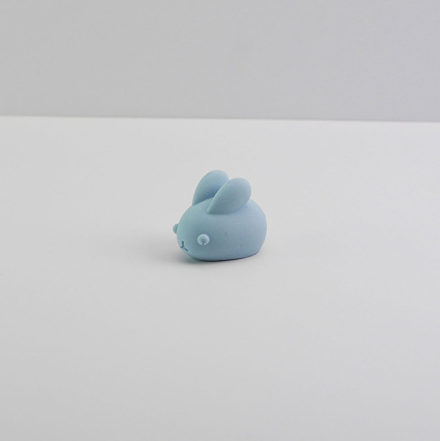Jesmonite bunny ornament in blue