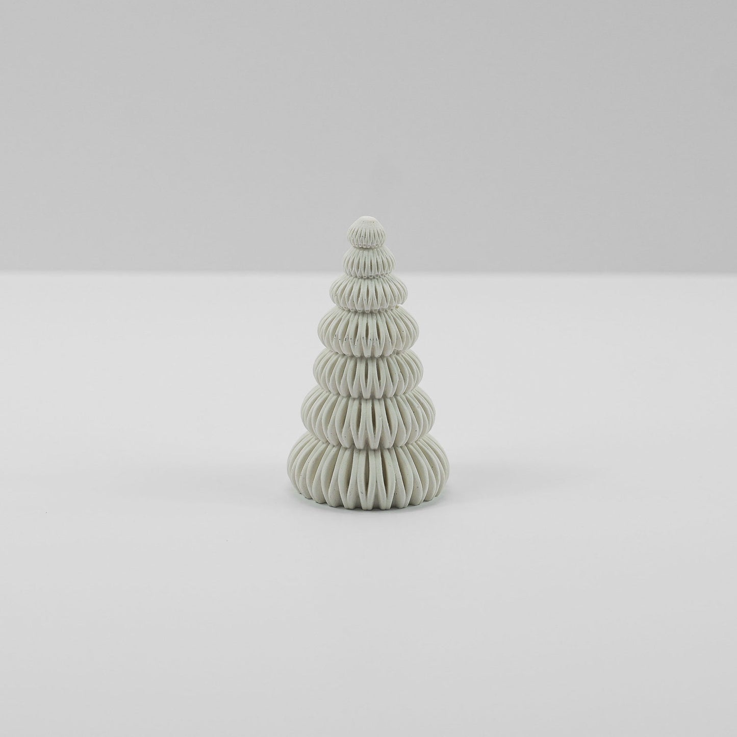 Ridged jesmonite tree in white